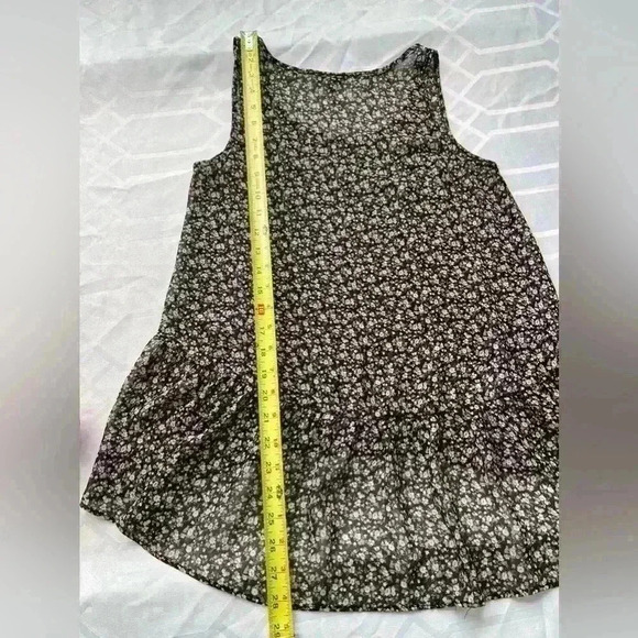 ✨Soprano oversized size S high-low ruffle detail - Picture 4 of 6